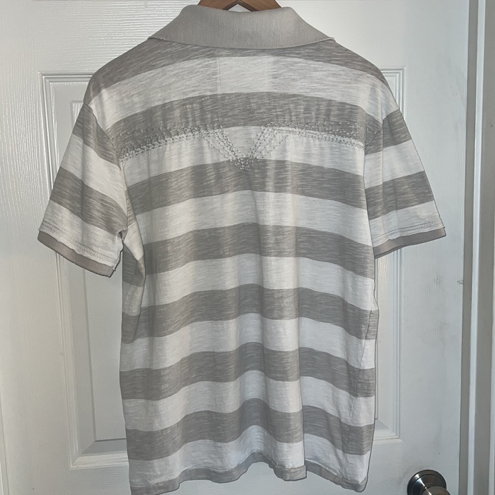 Guess - Picture 5 of 5